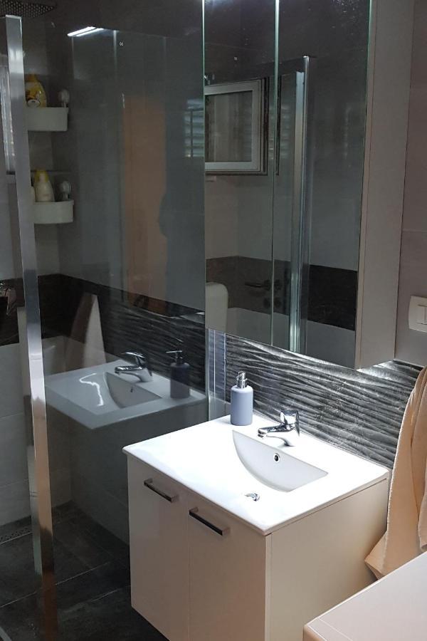 Apartment Mirca 2838B Extérieur photo